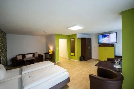 PANORAMA in Neustadt an der Weinstraße - 88