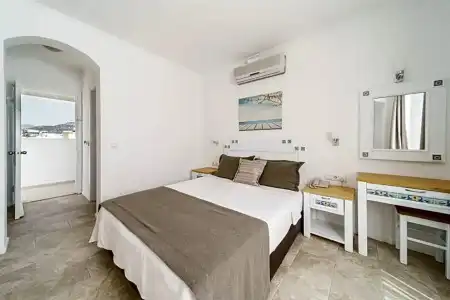 Costa Sariyaz - 39