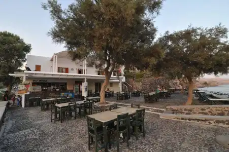 Akrotiri - 4