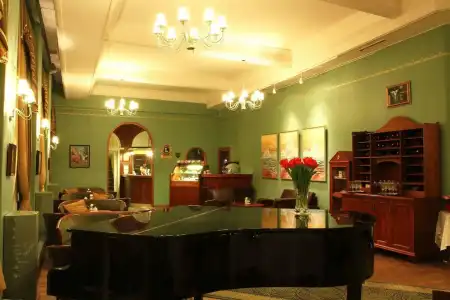 Victoria - 17