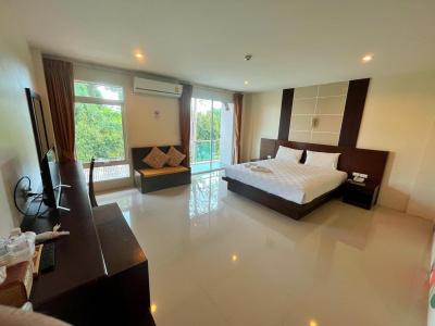 Peak Boutique City - 25