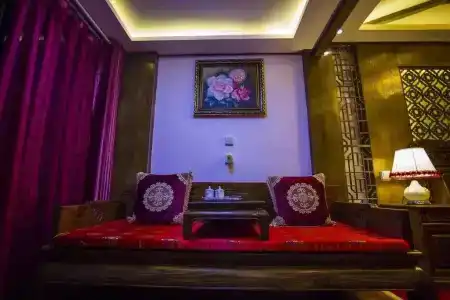 Yongxia Naxi Boutique Inn - 2