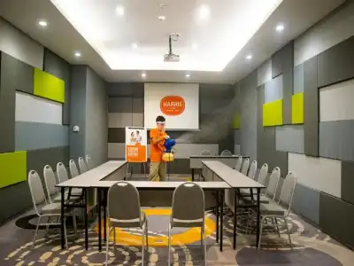 Harris Suites fx Sudirman - 26