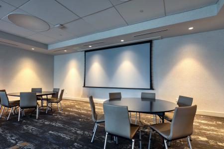 Holiday Inn Express & Suites Charlotte - South End by IHG - 48