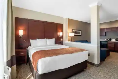 MainStay Suites Denver International Airport - 24
