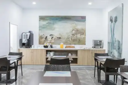Blu Hostal Diana - 1