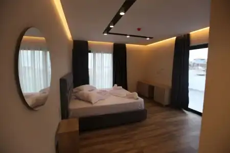 Alexander - 2