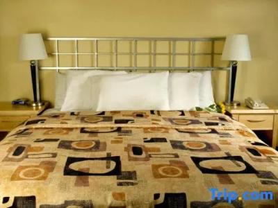 Inn on Broadway - 32