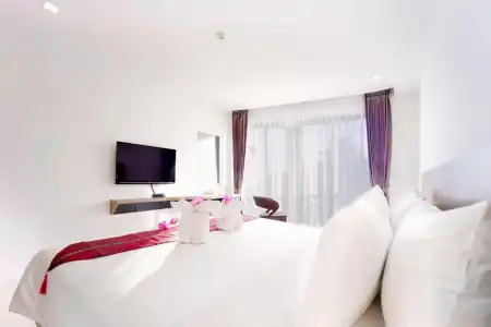 Phoenix Karon Beach - 56