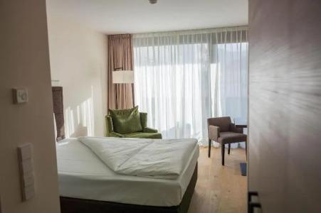 SUYTES Business Studios - 53