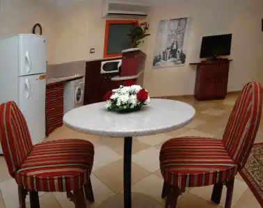 Al Liwan Suites - 21
