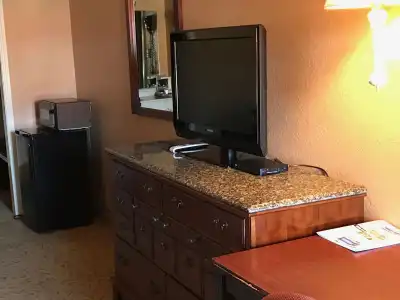 Americas Best Value Inn Longview - 3