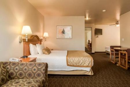 St. George Inn & Suites - 58