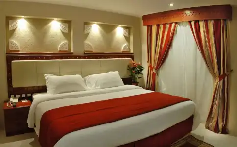 Al Liwan Suites - 93