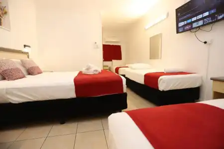 Tropic Coast Motel - 153