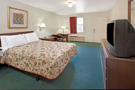 Knights Inn South Houston - 3