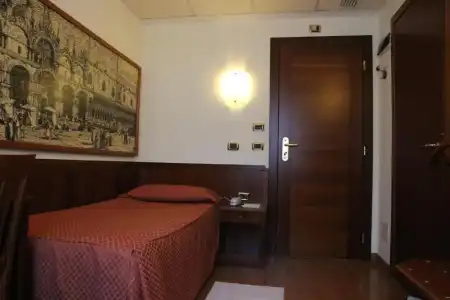 President Venezia - 26