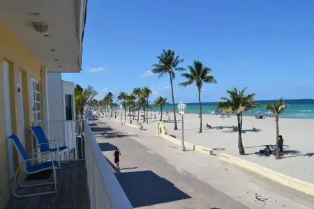 Hollywood Beachs - 14