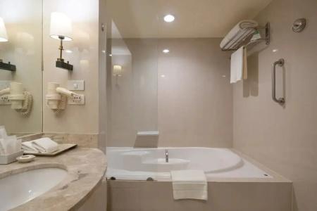 Silom Serene, a Boutique - 159