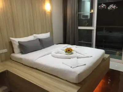 D Box Hostel - 4