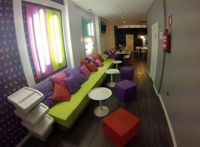 Chameleon Youth Hostel Alicante - 10