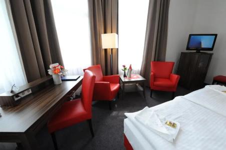 Best Western Kaiserhof - 68