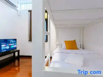 Diff Hostel - 75