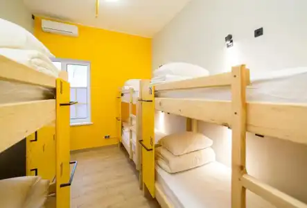 Bee Station - Hostel - 42