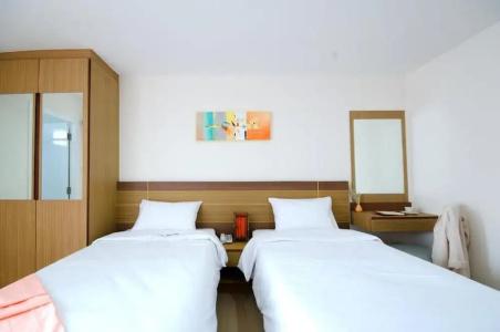 Kozy Inn - 22