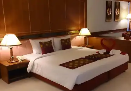 The Camelot Pattaya - 4
