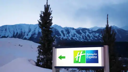 Holiday Inn Express Golden-Kicking Horse by IHG - 40