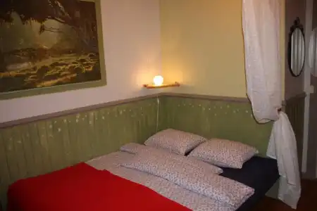 Julia's Guesthouse B&B - 7