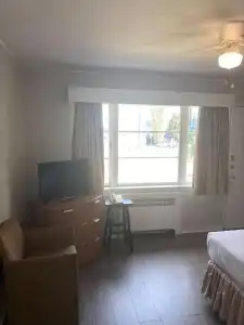 2400 Motel - 45