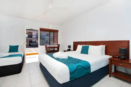 Cairns City Palms - 5