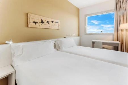 B&B Barcelona Viladecans - 29