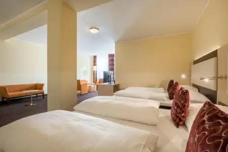 Best Western Augusta - 43