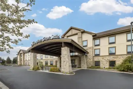 Hampton Inn & Suites Bend - 33