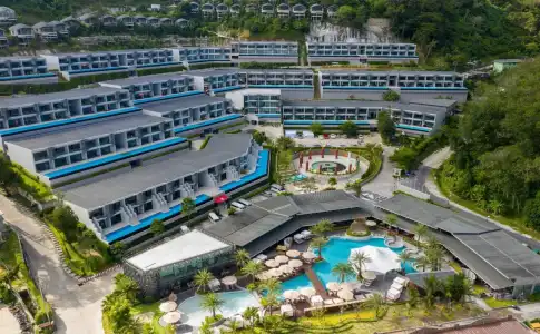 Patong Bay Hill Resort - 32