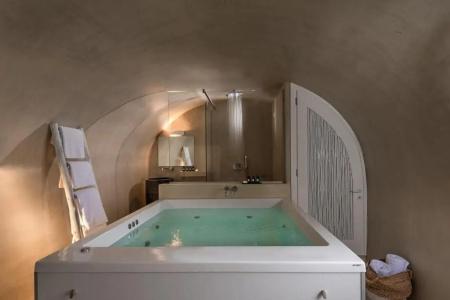 Mythical Blue Luxury Suites - 92