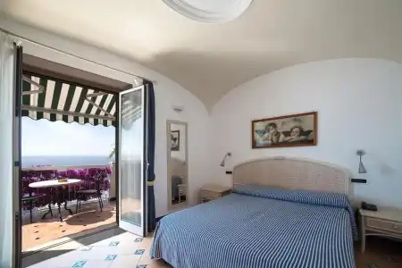 Bellevue Suite - 63