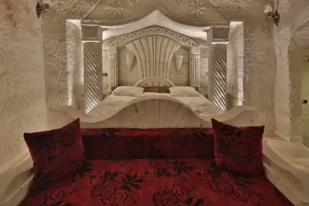 Kayatas Cave Suites - 1