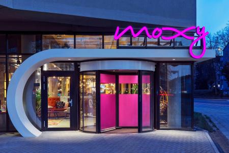 Moxy Duesseldorf South - 21