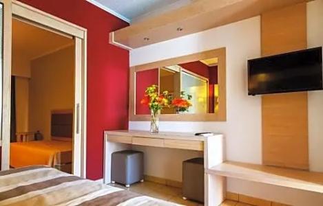 Dodeca Sea Resort by Forums - 44