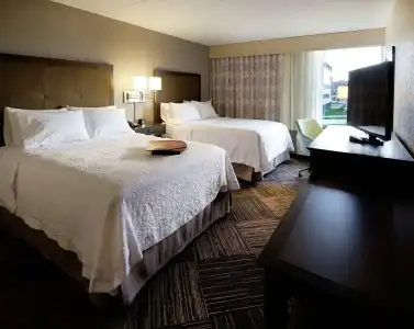 Hampton Inn Green Bay Downtow - 29