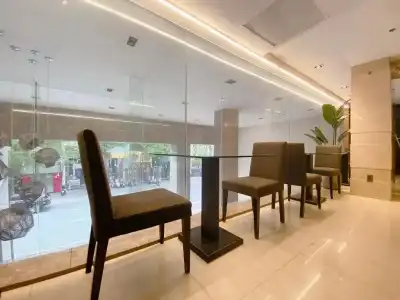 The Luxe - 74
