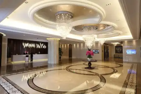 Evergreen Laurel Shanghai - 1