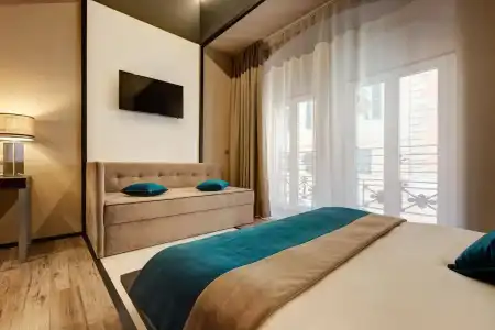 Dharma Luxury - 13