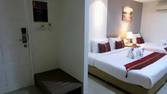 Baron Residence Bangkok - 26