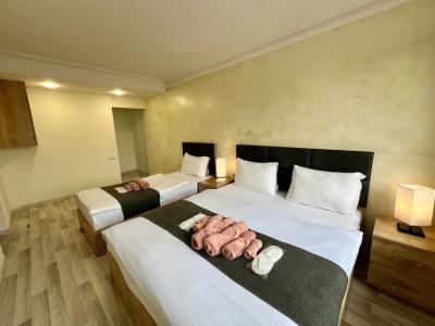 The Hill Guest House - 9