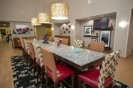 Hampton Inn & Suites Oklahoma City Airport - 27